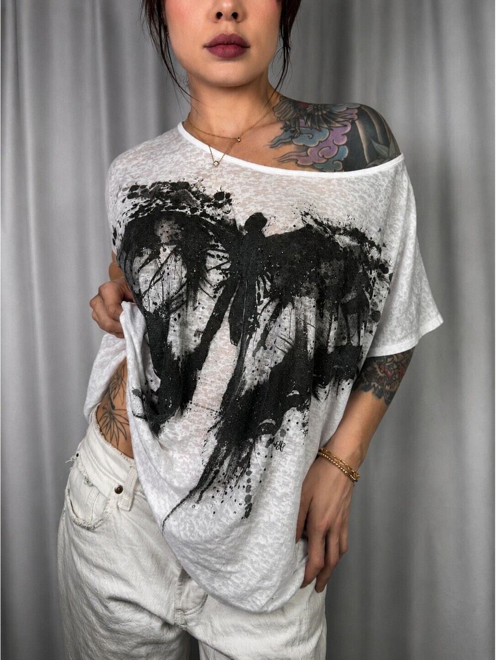 Rock & Republic White Burnout Rhinestone Angel Wings Oversized Tee Y2K Style